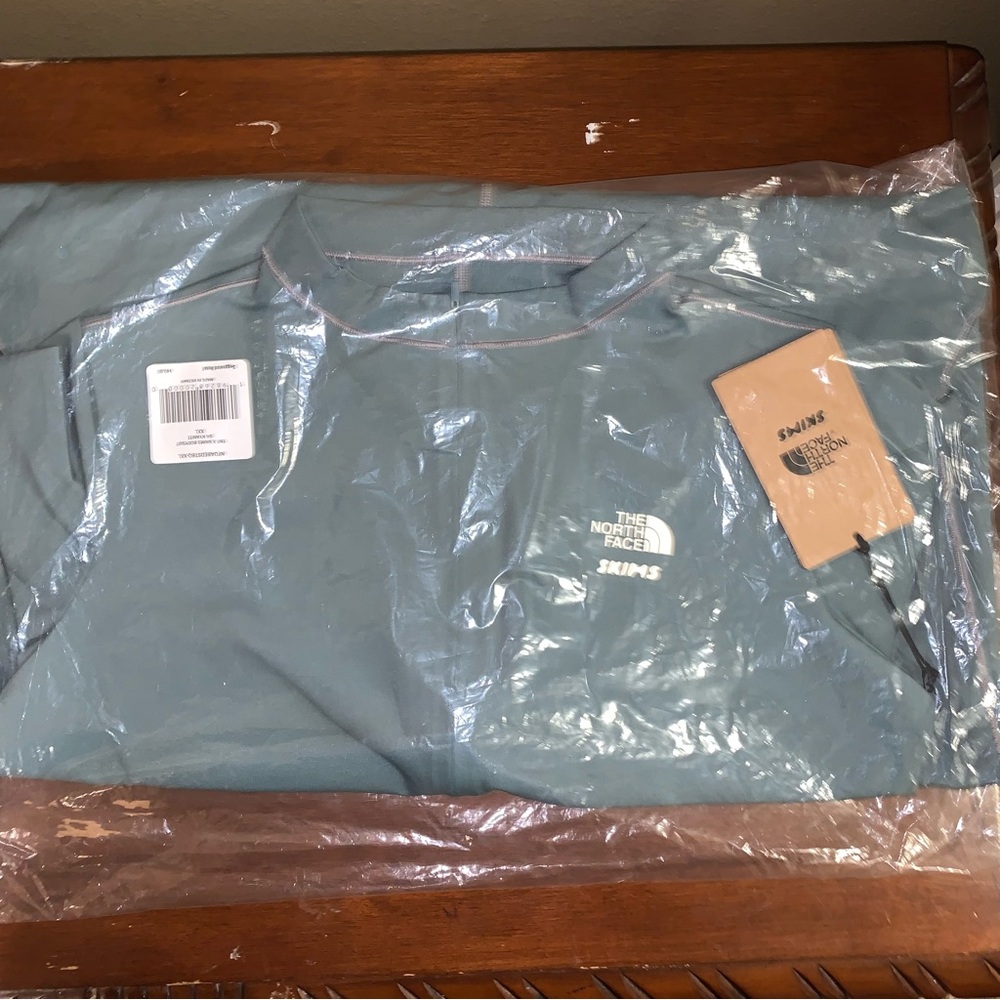 BNWT- SKIMS Long-Sleeve Full Zip Slate Blue Catsuit - Picture 2 of 5